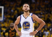 爱游戏在线-江苏队轻取雷霆，霍勒迪刷新纪录