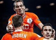 爱游戏APP-荷兰爆冷里昂，罗本送出助攻