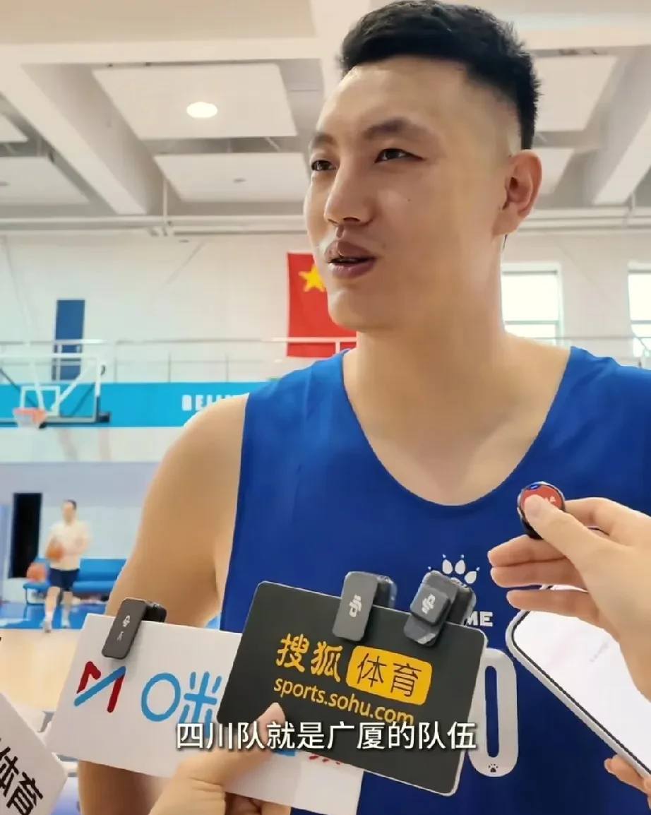 勇士轻取浙江队，周琦统治全场