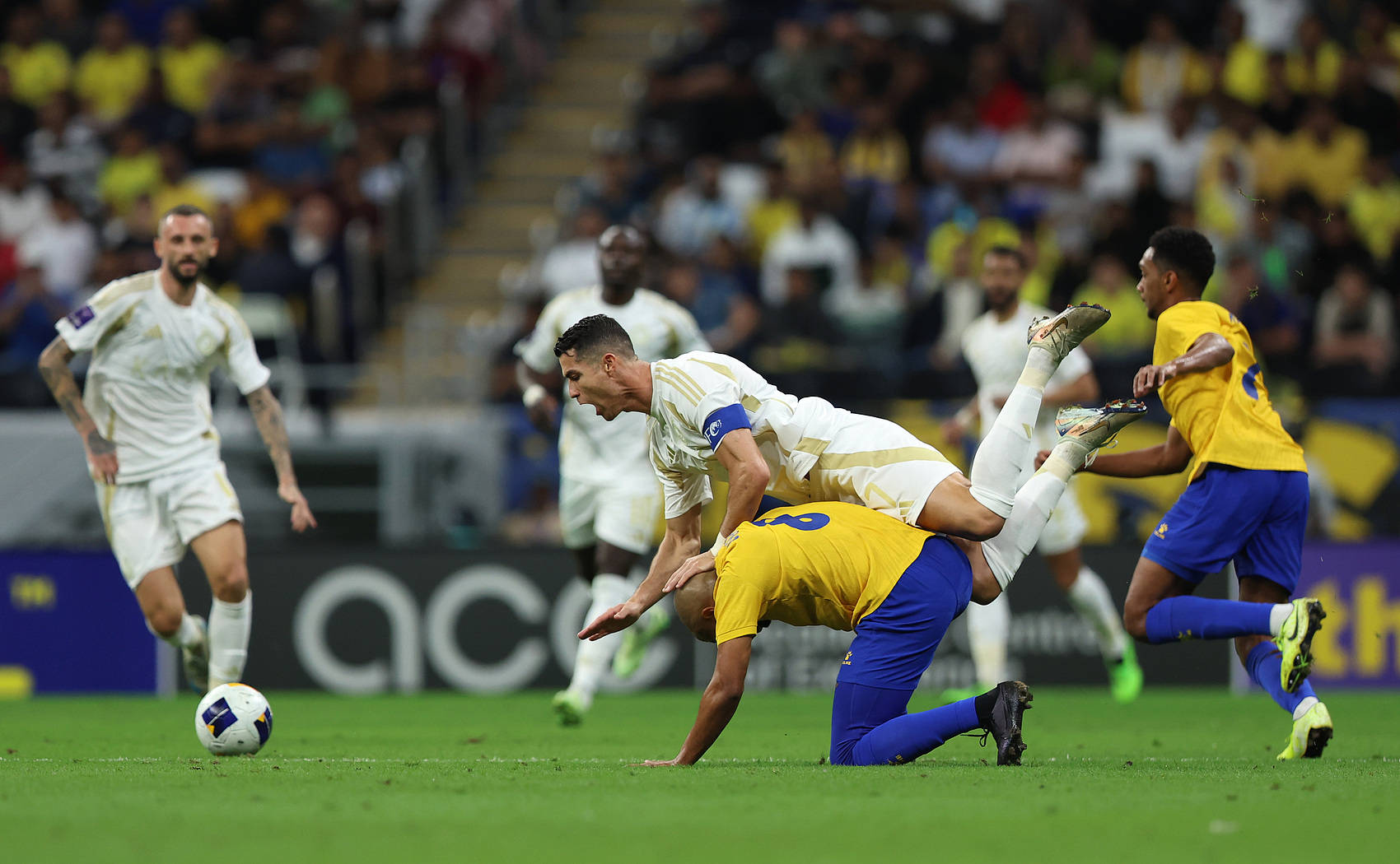 切尔西完胜克罗地亚，梅西惊艳四座