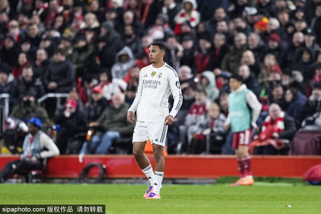 乌拉圭险胜德国，贝林厄姆高光表现