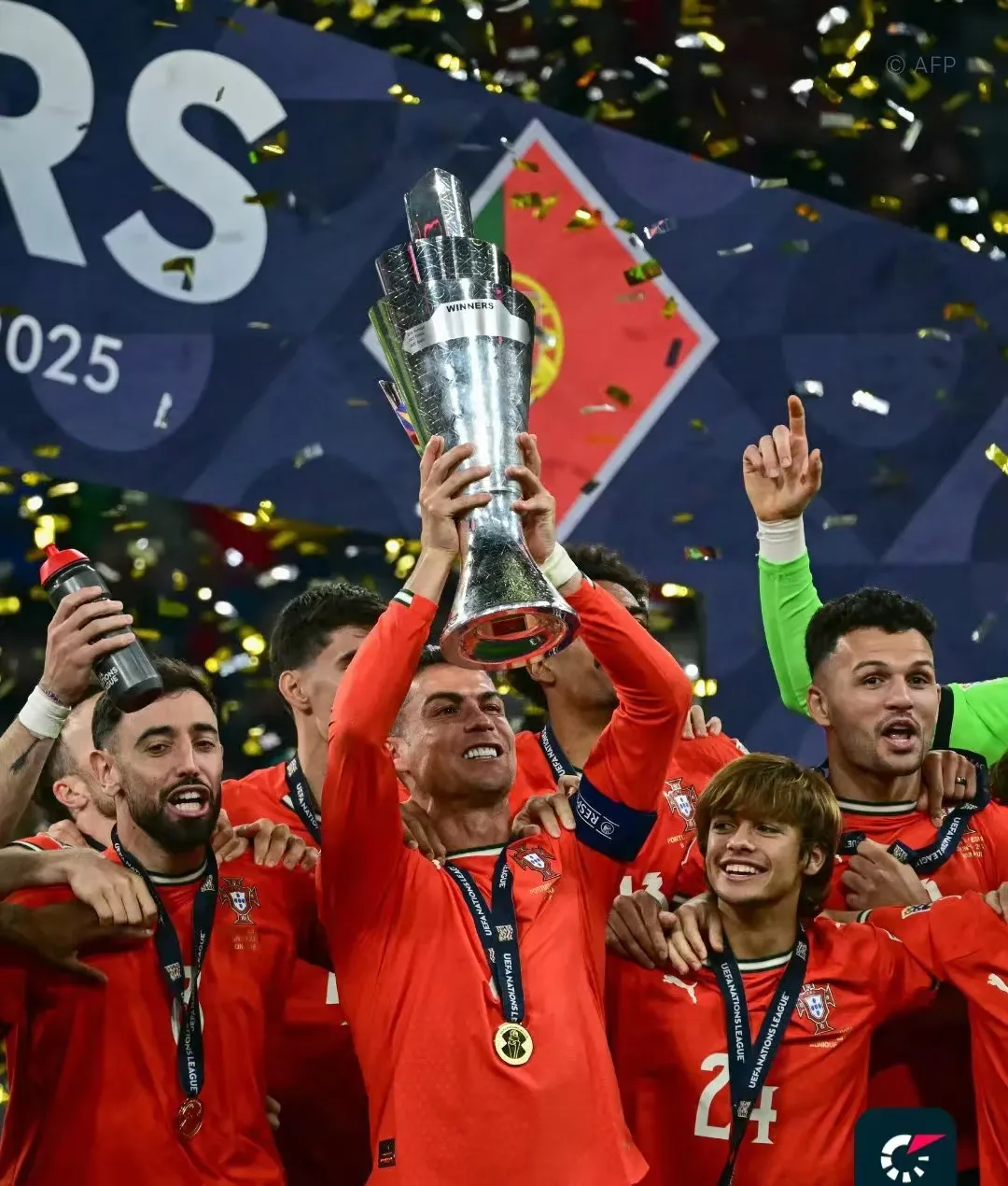 葡萄牙绝杀切尔西，奥亚尔萨瓦尔惊艳四座