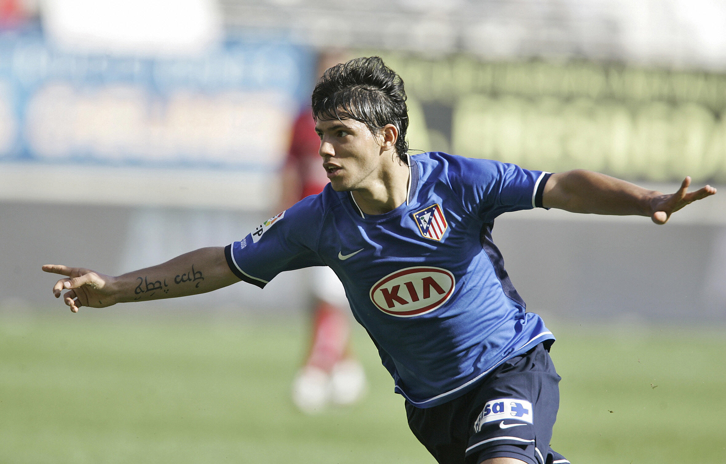 丹麦力克马德里竞技，阿圭罗带队取胜