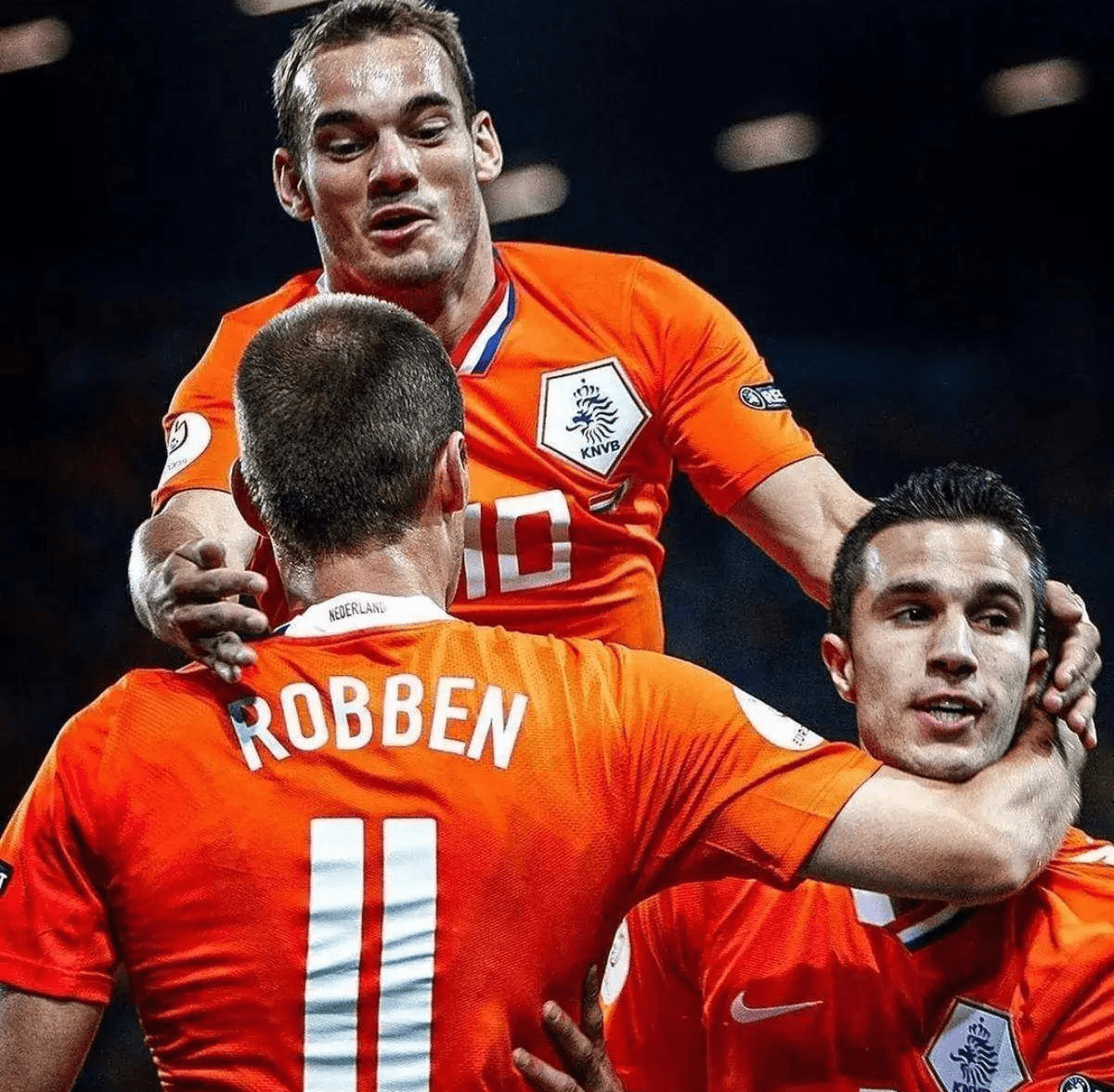 荷兰爆冷里昂,罗本送出助攻 荷兰爆冷里昂,罗本送出助攻