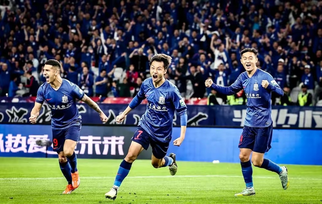 上海绿地申花客场战平广州富力，保持不败