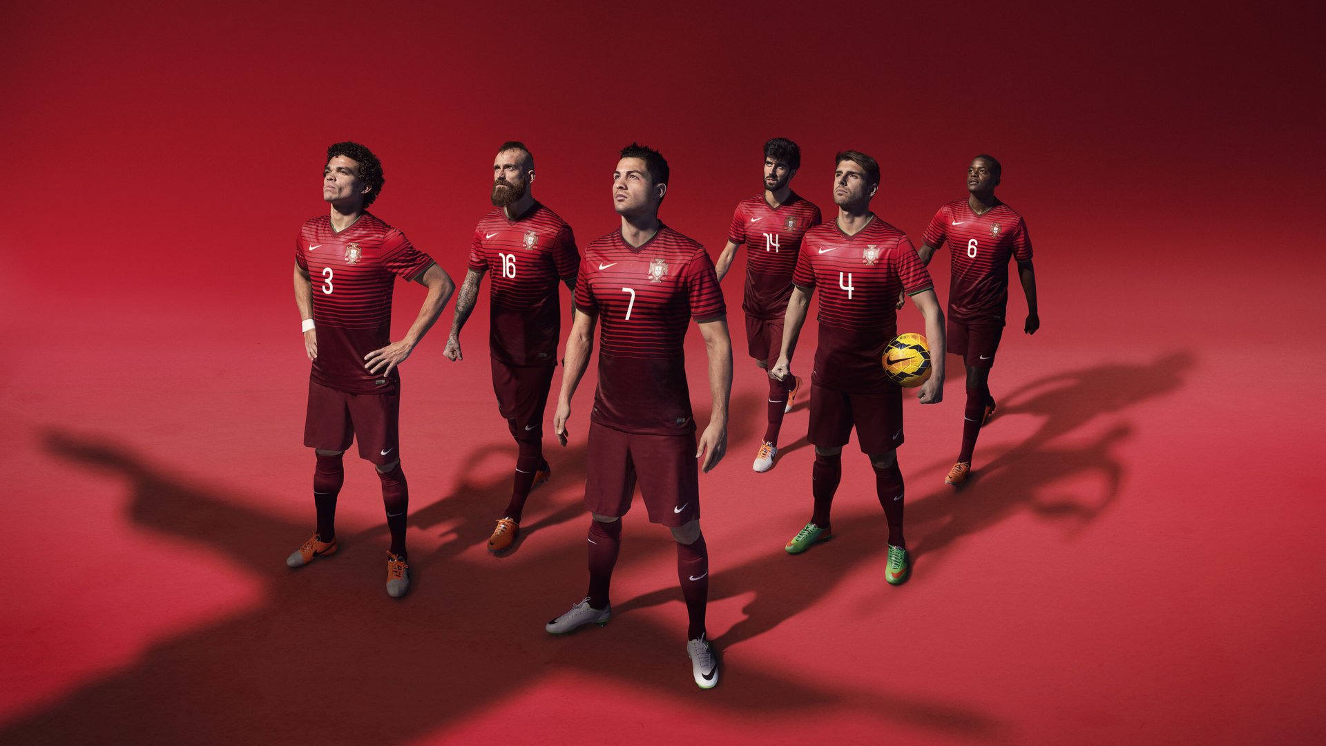 迪亚斯终场绝杀！阿尔及利亚压哨奇迹，比利亚雷亚尔饮恨绿茵场